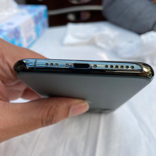 本体】iPhone11pro 256GB SIMフリーミッドナイトグリ-ン ...