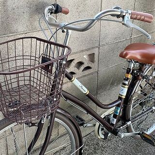 美品】Fiona・フィオナ 自転車・シティサイクル 26インチ 6段変速を、10,000円でお譲りいたします。 美品】Fiona・フィオナ 自転車・シティサイクル 26インチ 6段変速を
