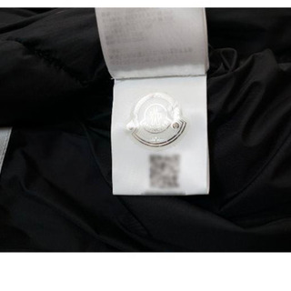 モンクレールダウンジャケット