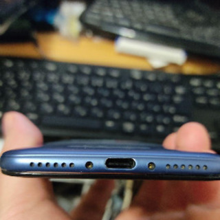 Pocophone F1 6GB 128GB ジャンク品