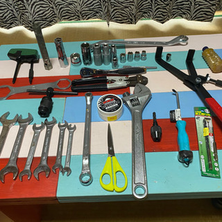 工具箱＋工具一式　バイクの整備にいかがですか？　めちゃくちゃお得だと思います！！