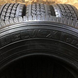 TOYO DELVEX 934 195/80R15 107/105L LT 15インチ スタッドレス 4本 2017～18年製 ハイエース キャラバン等　(VTH382) クレジットカード QR決済可能