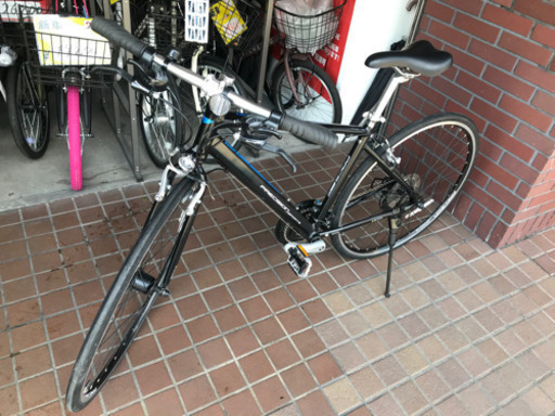 ★美品★700ｃ　軽量アルミフレーム　3×8speed　オートライト付き　ブラック