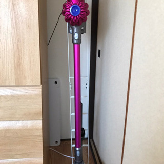 【美品】Dyson スティッククリーナーSV07 スタンドセット
