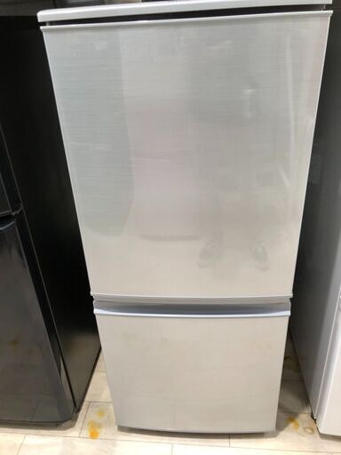 シャープ　ノンフロン冷凍冷蔵庫　SJ-D14B-S　137L　2016年
