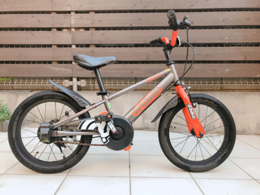 江戸川区より子供用自転車16インチヘルメットプロテクター付