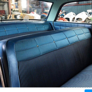 1962 シボレー インパラ　4ドア　納屋物　直6エンジン　コラムマニュアル　車輌交換可能