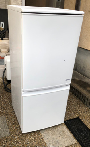 ヨドバシ.com - シャープ SHARP 冷蔵庫（225L・右開き） SJ-23TM-W（ネオホワイト） 通販【全品無料配達】