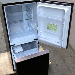 ⑱【6ヶ月保証付】18年製 シャープ 137L 2ドア冷蔵庫 SJ-GD14E ブラック【PayPay使えます】
