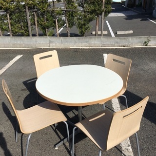 丸テーブル＋椅子セット②
