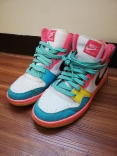 その他 NIKE WMNS court force high Easter bunny
