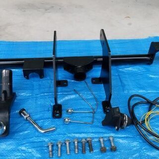 ノアCBA-AZR65G(4WD)ヒッチメンバー