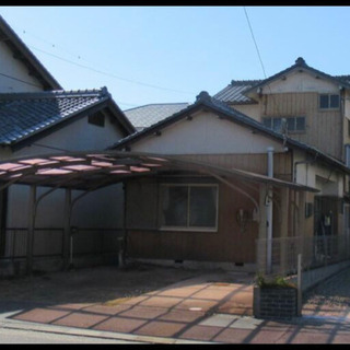 津市戸建！ペット相談可！広々戸建♪駐車場2台有♪