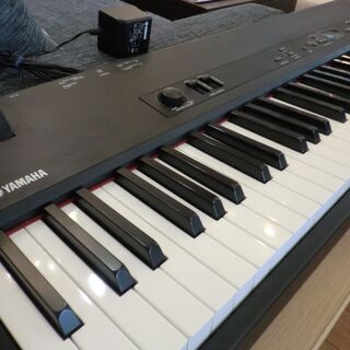 【中古品】YAMAHA　電子ピアノ・ステージピアノ　CP33　2013年製