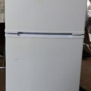 中古　2017年製　冷凍冷蔵庫 YRZ-C09B1

90 L
