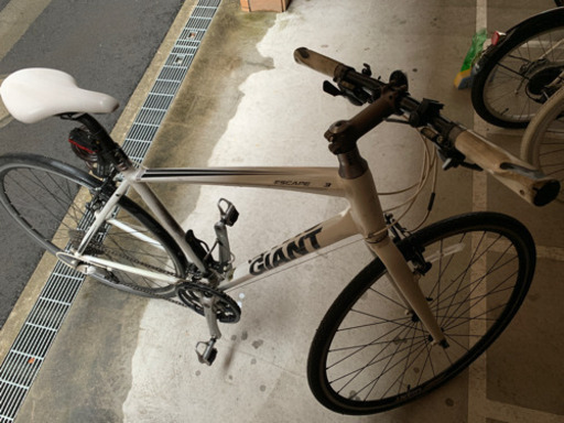 GIANT escapeRX3 ホワイト 白 クロスバイク 白色 クロスバイク