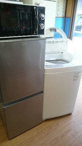 只今、商談中です。！！新生活お買い得セット！！No41 アクア　AQR-J13H（S）2ドア冷蔵庫　126L　2018年製・東芝　AW-5G6 全自動洗濯機　5.0Kg　2019年製・エルソニック　EG-MW7052　電子レンジ　2017年製　3点セット！！