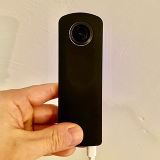 美品 ほぼ未使用】360度撮影カメラ。RICOH THETA S ブラック | pahmc