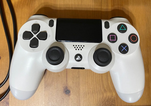 【美品】PS4Pro ホワイト 1TB+ソフト7本セット
