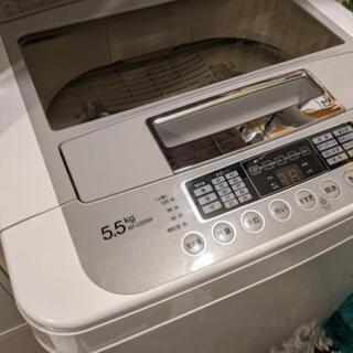 LG 洗濯機　5.5 k 2011年購入品　4月8日以降お渡し　...