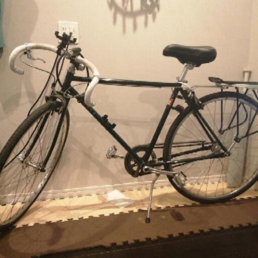 自転車　ロードバイク　ピストバイク