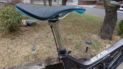 INTENSE TRACER 275 MadeinUSA これからのシーズンにどうぞ。THOMSON FOX