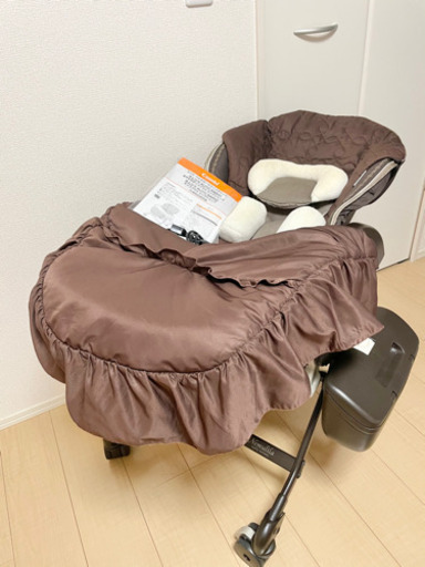 美品 combi ネムリラ AUTO SWING ハイローチェア エッグクッション