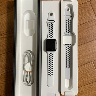 アップルウォッチ　Apple Watch Series3 42mm GPS+セルラー　ナイキ