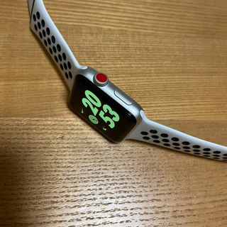 アップルウォッチ　Apple Watch Series3 42mm GPS+セルラー　ナイキ