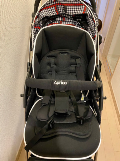 【商談中の為受付不可】【4/12までの取引】Aprica ベビーカー黒