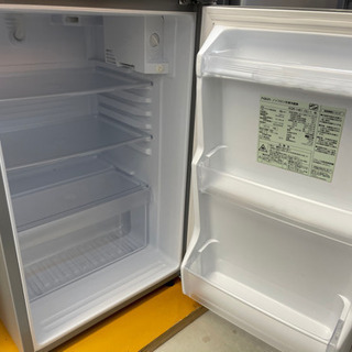 【リサイクルサービス八光　田上店　安心の3か月保証　旧鹿児島市内配達・設置無料】AQUA アクア AQR-141E（S） [冷蔵庫（140L・右開き）アーバンシルバー]
