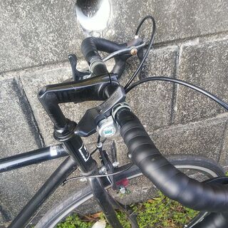 ロードバイク風です。 700cタイヤ ドロップハンドル 変速3x7 整備済で 