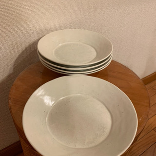 カレー皿　5枚　乳白色　径21.5センチ　高4センチ
