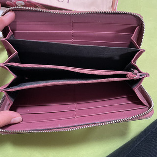 GUCCI花柄長財布