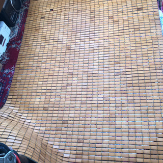 【ネット決済・配送可】これからの季節に便利アイテム！　すのこ風絨毯