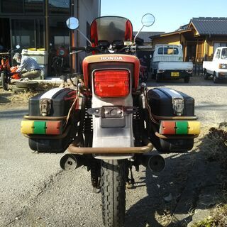 ＨＯＮＤＡ ＣＢ２５０ＲＳ １９８０年  ひらり、俊足。現代（モダン）シングル 純正カウル付きは希少です！！ サイドバックに三色アイスも付いてます！！ 当時のままの未再生原型実動車両 HONDA CB250RS 1980年 ひらり、俊足。現代（モダン