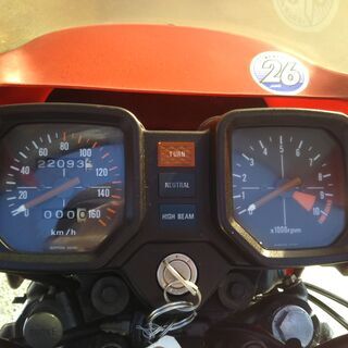 ＨＯＮＤＡ ＣＢ２５０ＲＳ １９８０年  ひらり、俊足。現代（モダン）シングル 純正カウル付きは希少です！！ サイドバックに三色アイスも付いてます！！ 当時のままの未再生原型実動車両 HONDA CB250RS 1980年 ひらり、俊足。現代（モダン
