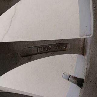 【中古】YOKOHAMA　スタッドレスタイヤ（ホイール付き）　ice GUARD IG50　17インチ　215/60R17 