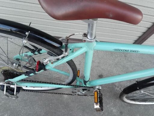 クロスバイク WEEKEND BIKES 7段変速 グリーン 配送無料
