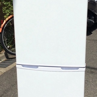 【RKGRE-606】特価！アイリスオーヤマ/162L 2ドア冷凍冷蔵庫/KRD162-W/中古品/2020年製/当社より近隣無料配達！