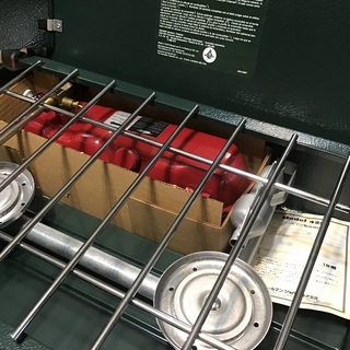 決まりました。多数のお問い合わせありがとうございました。コールマン2バーナー425、綺麗な未使用品。