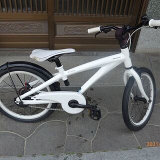 ブリジストン　レベナ　ホワイト　１８インチ　タイヤ新品！