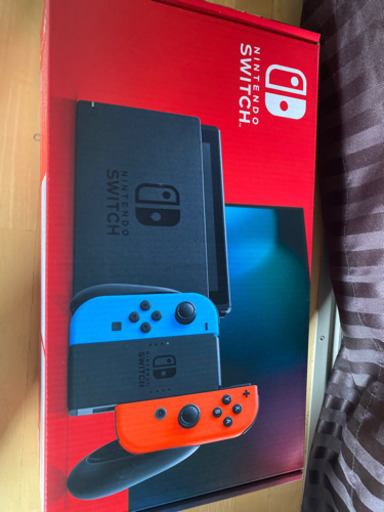NintendoSwitch ネオンブルー／レッド