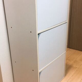 【白色・3段】カラーボックス（棚）・扉付き