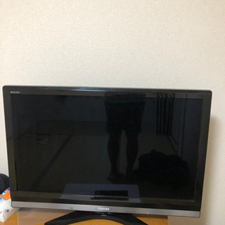 テレビ　TOSHIBA REGZA37型