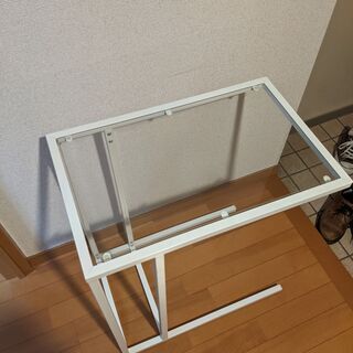 【ネット決済】IKEA  ベットサイドテーブル ラップトップスタ...