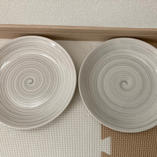 【ネット決済】平皿 和皿 2枚セット 中古 お皿の断食(*´︶`*)♡