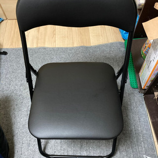 パイプ椅子　新品未使用