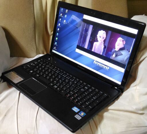 【けっこうきれい】Core i3 Lenovoノートパソコン ワイヤレスマウスプレゼント中 (15.6型 Sandy Bridge) けっこうきれい】Core i3 Lenovoノートパソコン ワイヤレスマウス