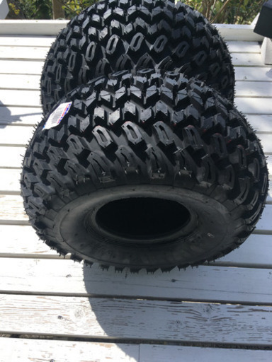 22X11-8タイヤ二本新品